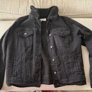 Universal Thread women's  Black Sherpa-Lined Jacket